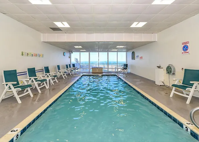 Side Ocean View 2 Bedroom Quay With Indoor & Outdoor Pools!