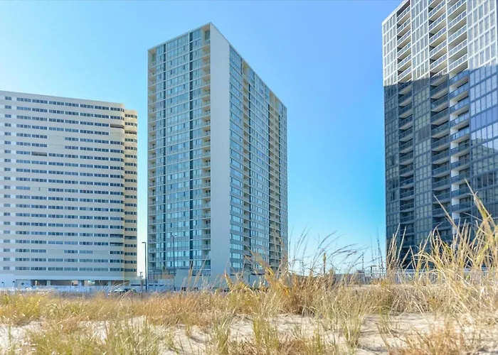 Side Ocean View 2 Bedroom Quay With Indoor & Outdoor Pools! *